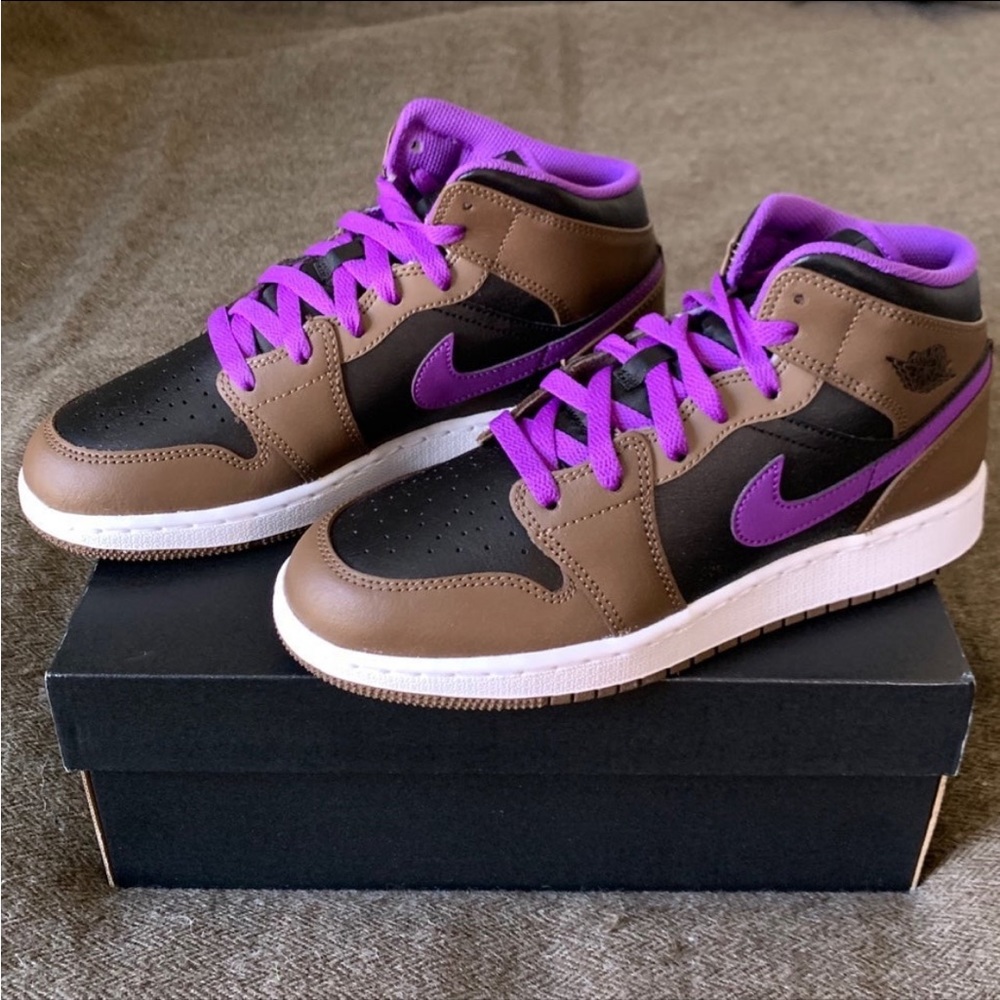 Jordan Mid-Top Sneakers Brown Black Purple - Picture 6 of 13